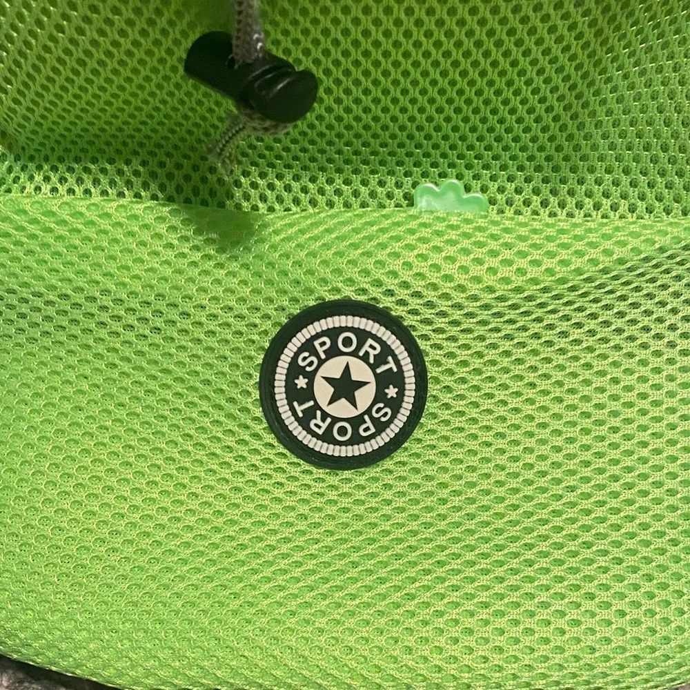Pet carrier Stylish Green and gray backpack